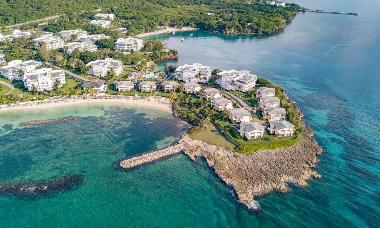 Grand Palladium Lady Hamilton Resort & Spa